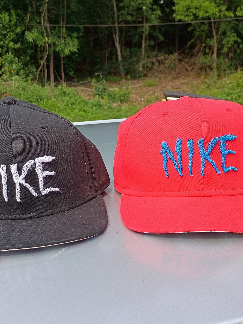 NIKE SB X NECKFACE- Black & Red Set